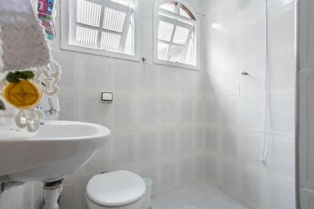 Casa de condomínio à venda com 238m², 6 quartos e 5 vagasBanheiro da suíte 1