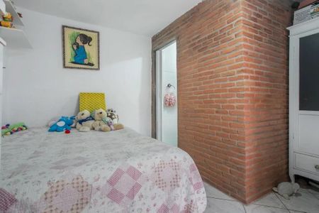 Casa de condomínio à venda com 238m², 6 quartos e 5 vagasSuíte 2
