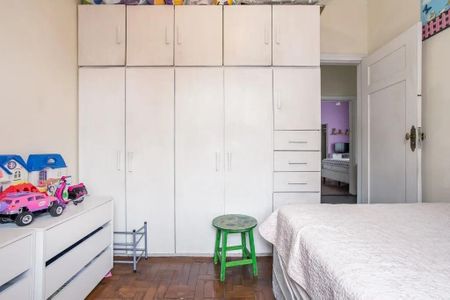 Casa de condomínio à venda com 238m², 6 quartos e 5 vagasQuarto 3