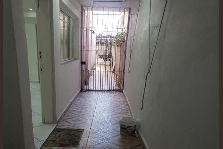 Casa à venda com 3 quartos, 200m² em Vila Santo Estefano, São Paulo