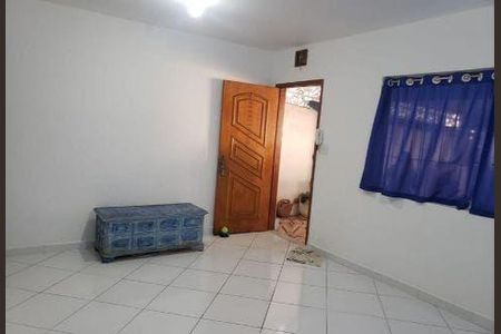 Casa à venda com 3 quartos, 200m² em Vila Santo Estefano, São Paulo
