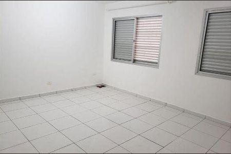 Casa à venda com 3 quartos, 200m² em Vila Santo Estefano, São Paulo