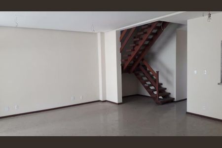 Casa à venda com 3 quartos, 300m² em Recreio dos Bandeirantes, Rio de Janeiro