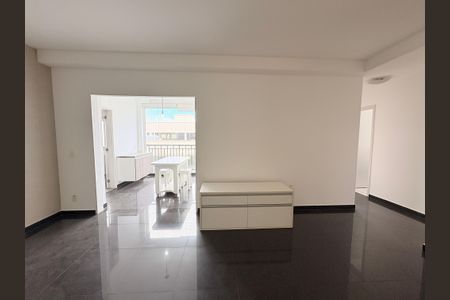 Sala de apartamento para alugar com 3 quartos, 83m² em Jardim Ana Maria, Jundiaí