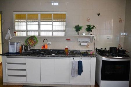 Casa à venda com 4 quartos, 273m² em Santa Maria, São Caetano do Sul