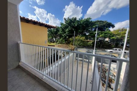 Casa à venda com 3 quartos, 99m² em Vila Tiradentes, São Paulo