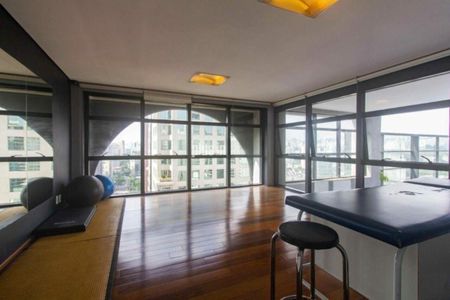 Apartamento à venda com 1 quarto, 71m² em Vila Nova Conceição, São Paulo