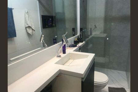 Casa à venda com 200m², 2 quartos e 2 vagas