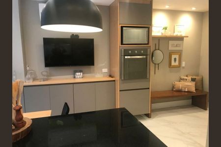Casa à venda com 200m², 2 quartos e 2 vagas