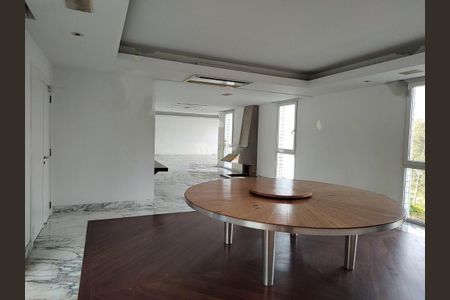 Casa à venda com 6 quartos, 1430m² em Fazenda Morumbi, São Paulo