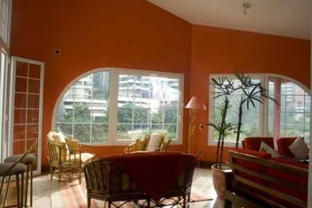 Casa à venda com 4 quartos, 600m² em Fazenda Morumbi, São Paulo