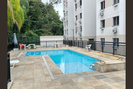 Apartamento à venda com 47m², 2 quartos e sem vagaÁrea comum - Piscina