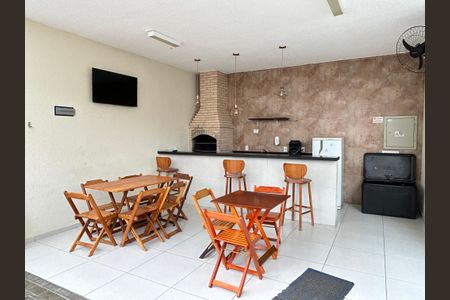 Apartamento à venda com 47m², 2 quartos e sem vagaÁrea comum - Churrasqueira