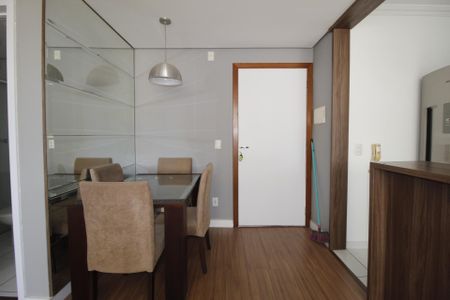 Sala de apartamento à venda com 2 quartos, 53m² em Jardim Itu, Porto Alegre