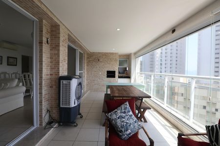 Apartamento para alugar com 158m², 3 quartos e 2 vagasVaranda