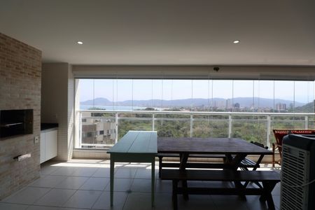 Apartamento para alugar com 158m², 3 quartos e 2 vagasVaranda