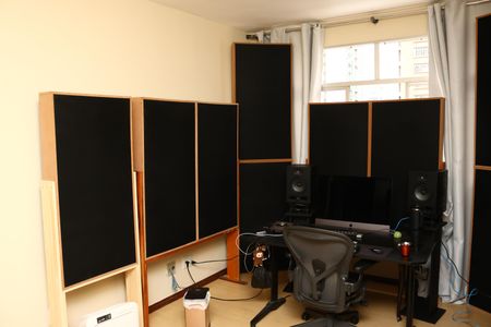 Sala de apartamento à venda com 2 quartos, 70m² em Funcionários, Belo Horizonte