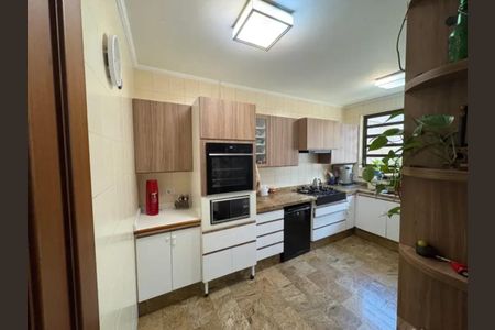 Casa à venda com 353m², 5 quartos e 5 vagasFoto 10