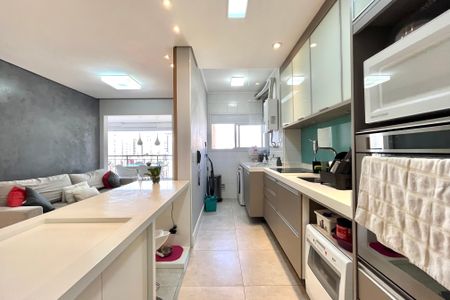 Apartamento para alugar com 74m², 2 quartos e 2 vagasCozinha