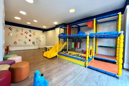 Apartamento para alugar com 74m², 2 quartos e 2 vagasÁrea comum - Brinquedoteca