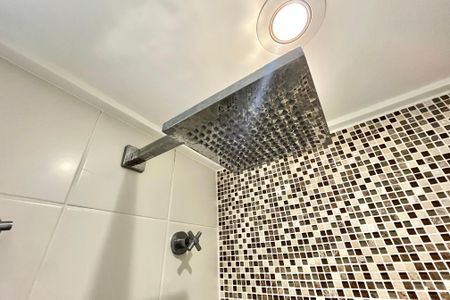 Apartamento para alugar com 74m², 2 quartos e 2 vagasBanheiro