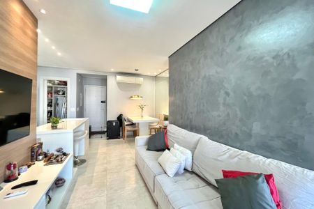 Apartamento para alugar com 74m², 2 quartos e 2 vagasSala