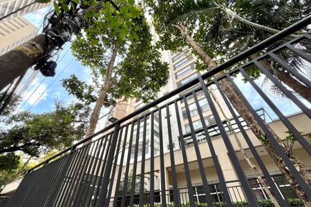 Apartamento para alugar com 74m², 2 quartos e 2 vagasFachada