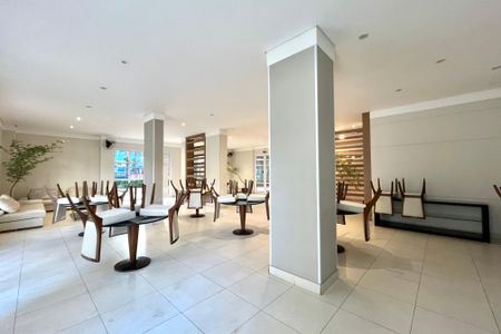Apartamento para alugar com 74m², 2 quartos e 2 vagasÁrea comum - Salão de festas