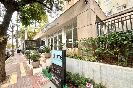 Apartamento para alugar com 74m², 2 quartos e 2 vagasFachada