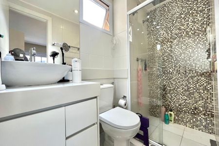 Apartamento para alugar com 74m², 2 quartos e 2 vagasBanheiro da Suíte