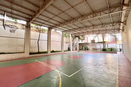 Apartamento para alugar com 74m², 2 quartos e 2 vagasÁrea comum - Quadra