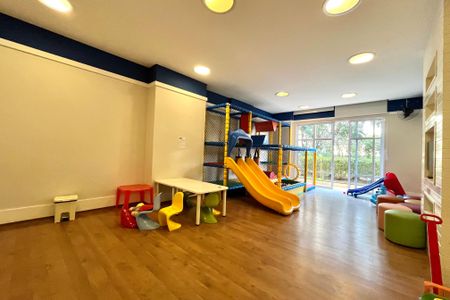 Apartamento para alugar com 74m², 2 quartos e 2 vagasÁrea comum - Brinquedoteca