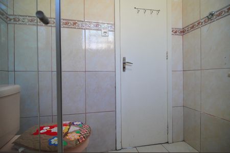 Casa à venda com 837m², 3 quartos e 2 vagasBanheiro 2