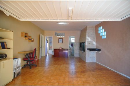 Casa à venda com 837m², 3 quartos e 2 vagasÁrea comum