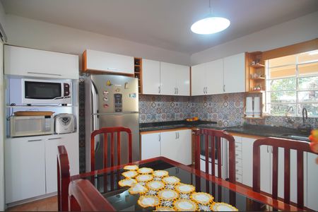 Casa à venda com 837m², 3 quartos e 2 vagasCozinha