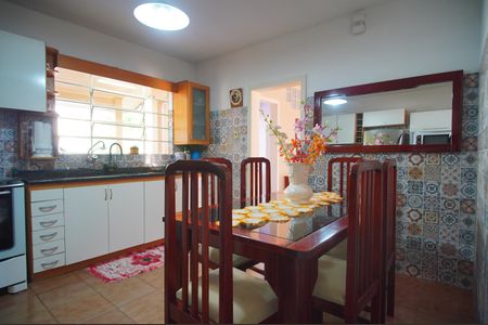 Casa à venda com 837m², 3 quartos e 2 vagasCozinha