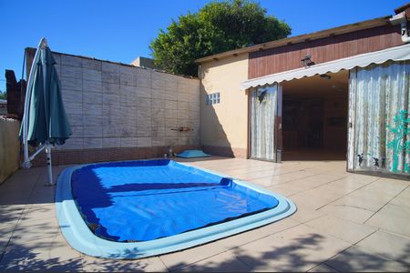 Casa à venda com 837m², 3 quartos e 2 vagasPiscina