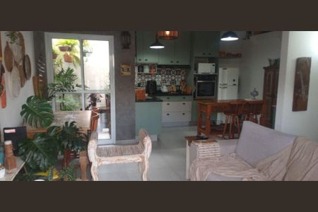 Casa à venda com 2 quartos, 153m² em Vila Santa Teresa, Santo André