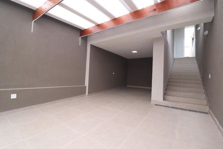 Casa à venda com 100m², 2 quartos e 3 vagasGaragem