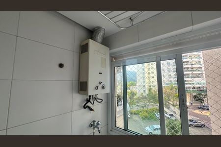 Apartamento à venda com 78m², 2 quartos e 1 vagaÁrea de Serviço
