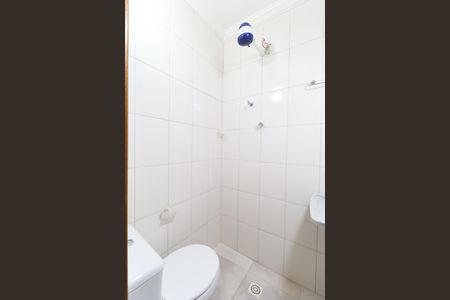 Banheiro de kitnet/studio para alugar com 1 quarto, 25m² em Vila Gustavo, São Paulo