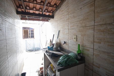 Casa para alugar com 60m², 2 quartos e 2 vagas Casa para alugar com 60m², 2 quartos e 2 vagasVaranda