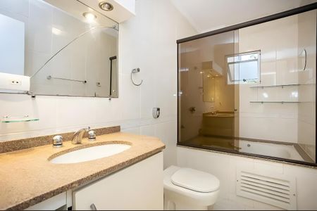 Casa para alugar com 154m², 3 quartos e 1 vagaBanheiro