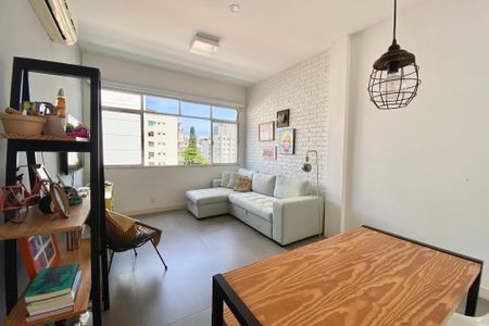 Sala de apartamento para alugar com 2 quartos, 80m² em Botafogo, Rio de Janeiro