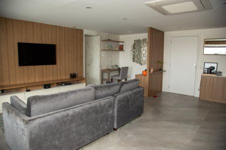 Apartamento para alugar com 113m², 2 quartos e 2 vagasSala