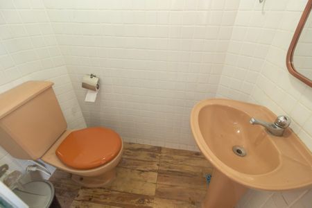 Casa para alugar com 675m², 4 quartos e 3 vagas Casa para alugar com 675m², 4 quartos e 3 vagasBanheiro do Terraço