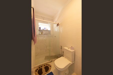 Casa para alugar com 675m², 4 quartos e 3 vagas Casa para alugar com 675m², 4 quartos e 3 vagasBanheiro da Suíte 2