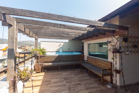 Casa para alugar com 675m², 4 quartos e 3 vagas Casa para alugar com 675m², 4 quartos e 3 vagasTerraço