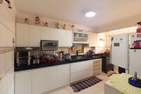 Casa para alugar com 675m², 4 quartos e 3 vagas Casa para alugar com 675m², 4 quartos e 3 vagasCozinha