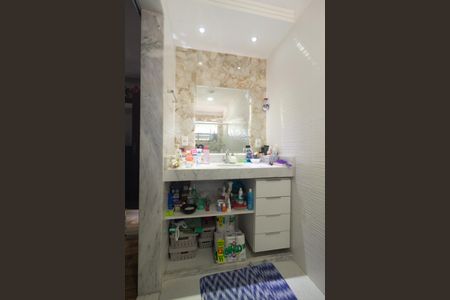 Casa para alugar com 675m², 4 quartos e 3 vagas Casa para alugar com 675m², 4 quartos e 3 vagasBanheiro da Suíte 3